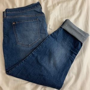 OLDNAVY CROPPED JEANS